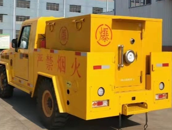 休宁凯龙爆破器材运输车：保障爆破任务的安全运行