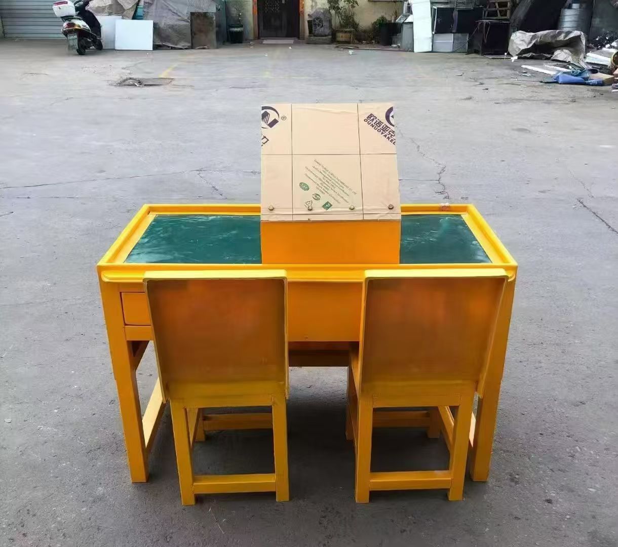 休宁防静电导通桌井下煤矿火工品发放桌：危险品流转的安全守护者